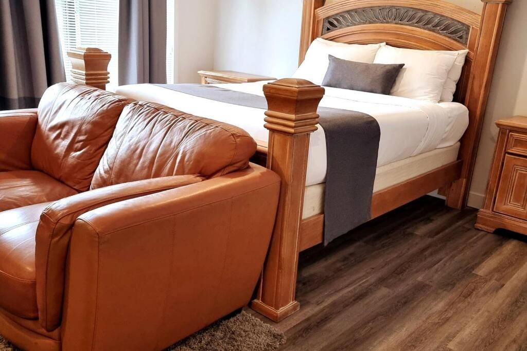 Cozy Spacious 1-Bdr Studio #8. Free Parking กาติโน ภายนอก รูปภาพ